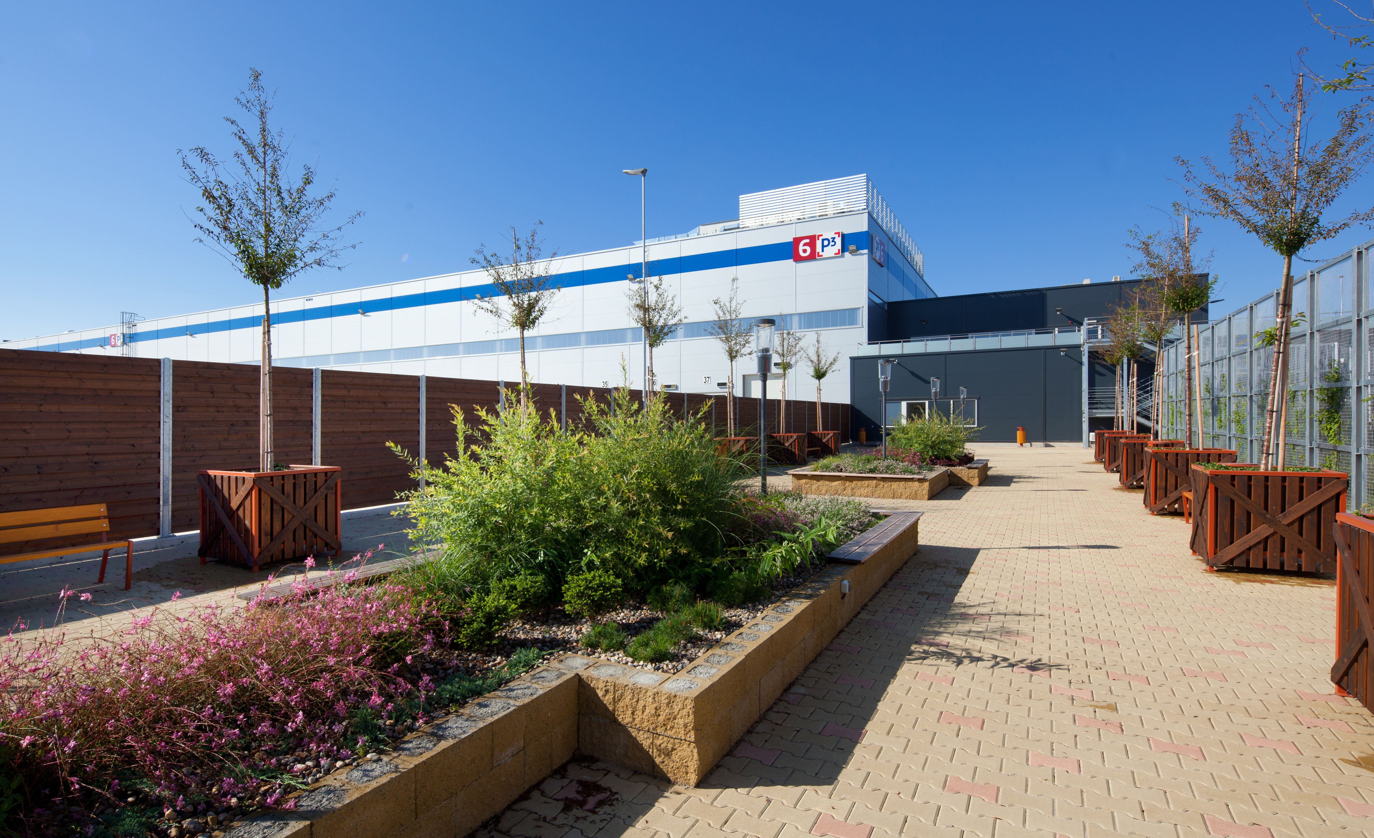 P3 expands P3 Prague D8 park with warehouse acquisition